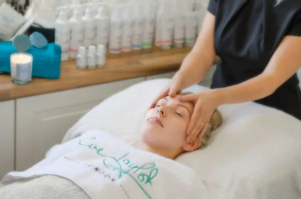 Essential Facial Essential Facial